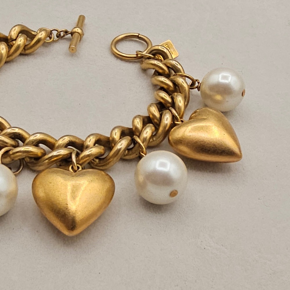 Anne Klein Puffy Heart Charm Bracelet Faux Pearl Chunky Gold Tone Chain 6.5in. - Picture 7 of 13